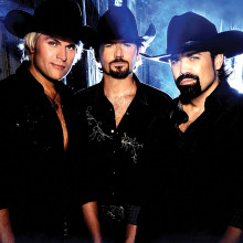 The Texas Tenors are three friends with a dream.