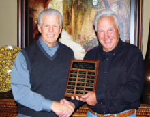 SMGA President Greg Tarr presents Super Senior plaque to 2016 Super Senior Champion Don Bilyk.