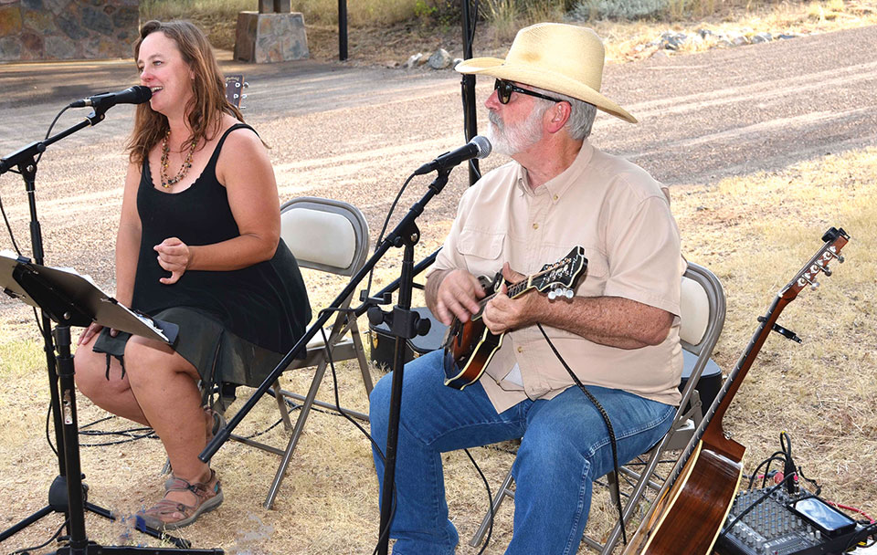 Park Ranger Jennifer Rinio and her friend entertained with pleasant duets.