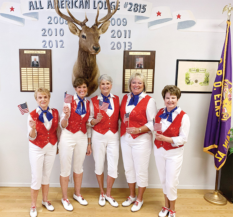 Coyote Country Cloggers and Catalina Mountain Elks Lodge members who participated in the ceremony.