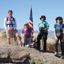 Hikers Brian Hand, Bertie Litchfield, Elisabeth Wheeler, and Cheryl Werstler (Photo by Kaori Hashimoto)