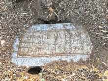 Gravestone of Grace Murray (Photo by Elisabeth Wheeler)