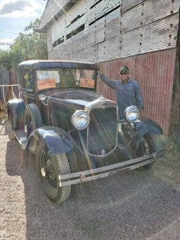 Jerry Parra and old car