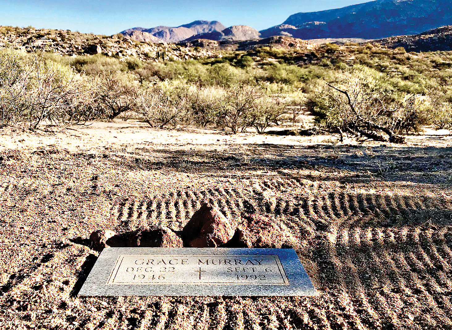 Gravestone of Grace Murray rests in the Catalinas (Photo by Elisabeth Wheeler)