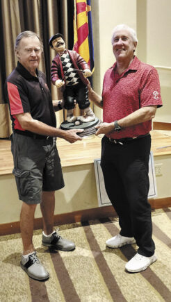 Phil Gray (left) receiving his Presidents Cup award